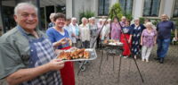 Grillen der kfd St. Marien Dümmer (Foto: Kalthoff, DMP, 18.07.15)