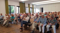 Über 70 Zuhörerinnen und Zuhörer verfolgten die Sitzung.