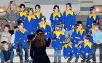 Die „Mini Kids“ als flotter Sternenhimmel. (Foto: Jürgen Rottmann, Dattelner Morgenpost, 04.12.2012)